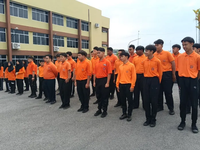 Kadet Sekolah Pertahanan Awam