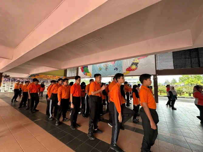 Kadet Sekolah Pertahanan Awam